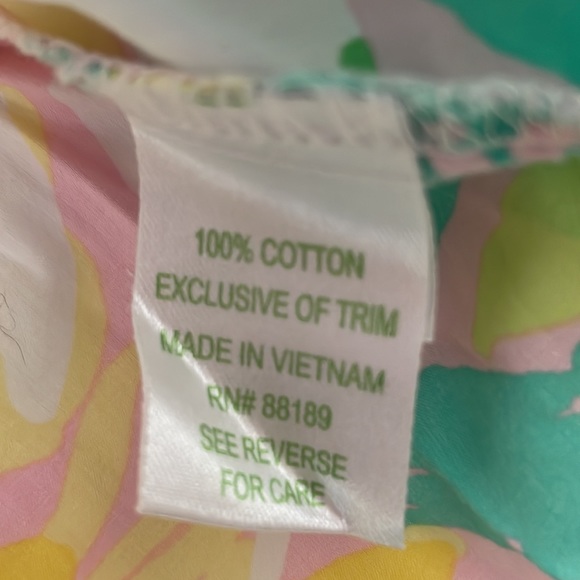 Lily Pulitzer cotton button down with puff sleeves - Picture 9 of 12